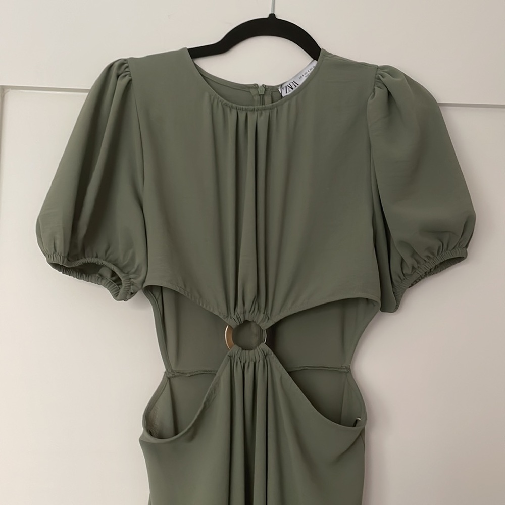 NWT Zara Ring Cutout Green MIDI Dress - S